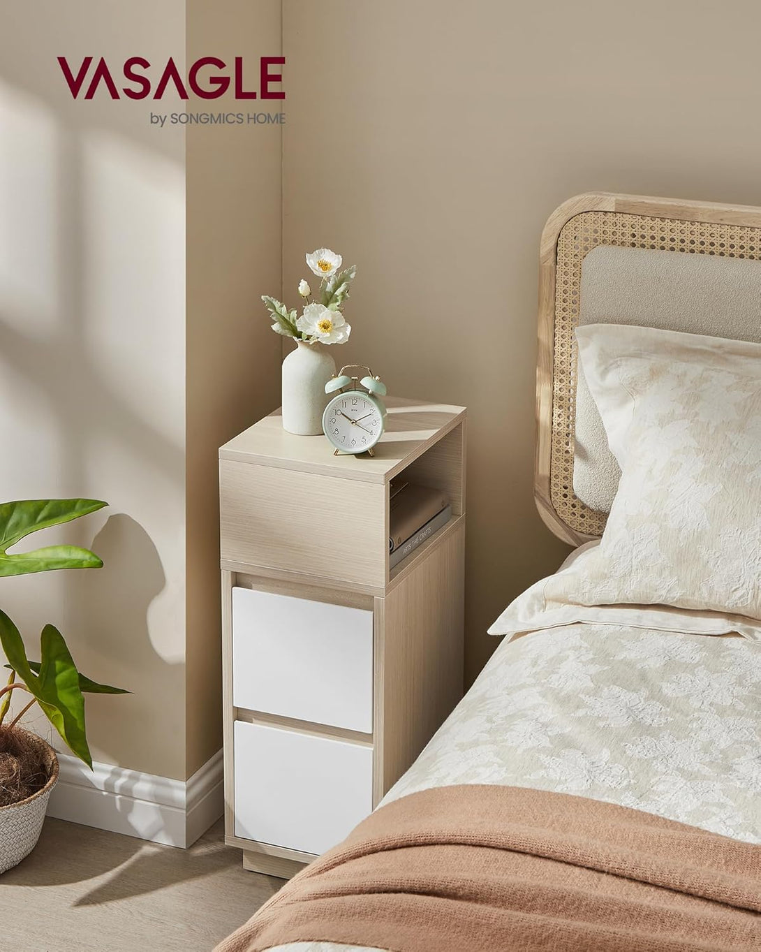 Úzky nočný stolík, 2 zásuvky, otvorený priestor, 30 x 25 x 65 cm, prírodná a biela farba-Vashome.sk